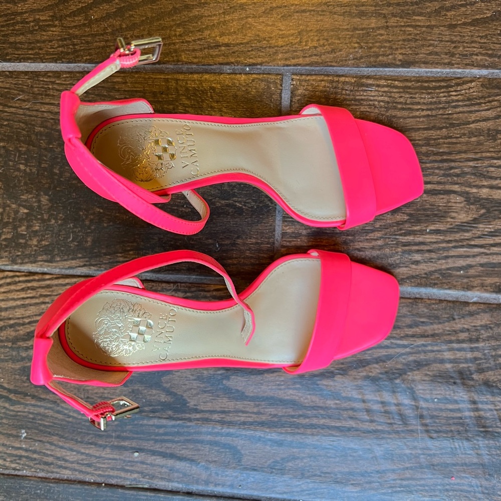 High heels - Picture 3 of 6